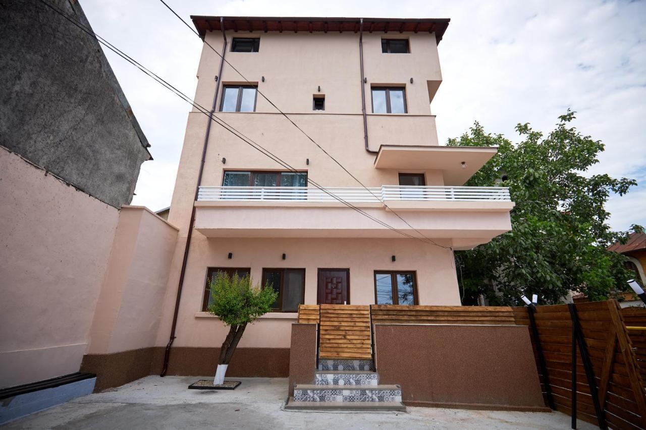 Stanford Aparthotel Gara De Nord Bucharest Exterior photo