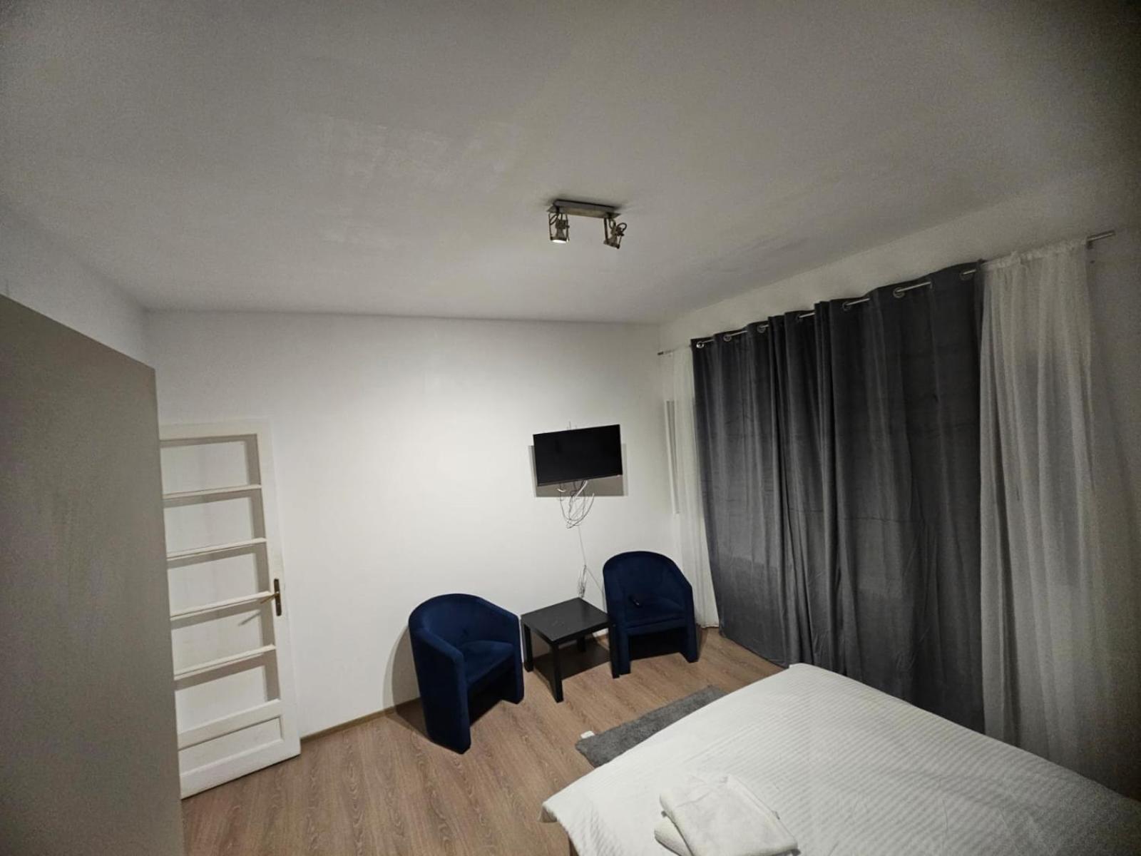 Stanford Aparthotel Gara De Nord Bucharest Exterior photo
